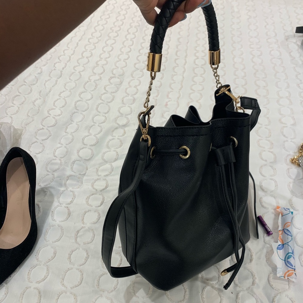 Black bucket bag